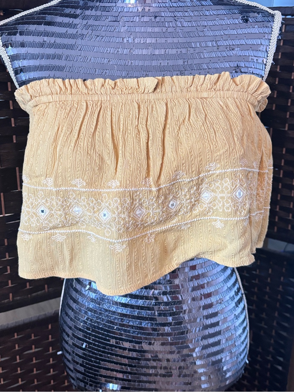 American Eagle Outfitters Yellow Ruffled Strapless Top | Size Medium